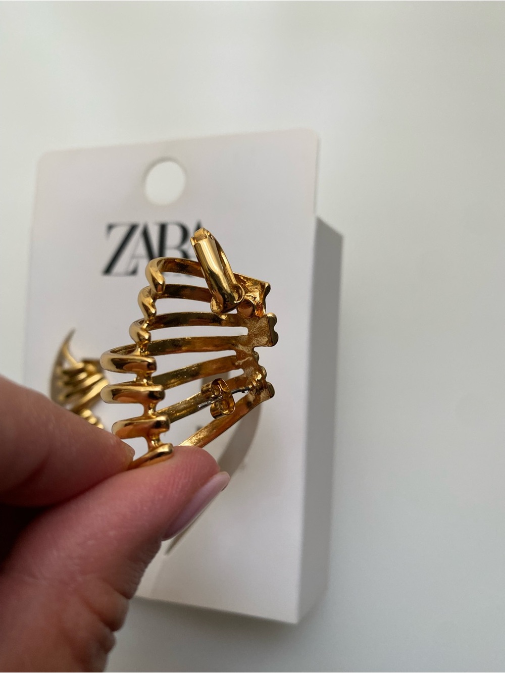 ZARA EAR CUFFS EARRINGS IN GOLD COLOR FASHION EARRINGS - Picture 3 of 7